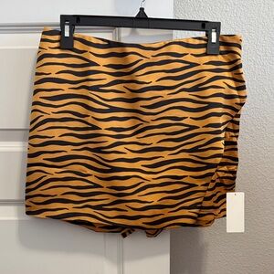 Show Me Your MuMu Tiger Stripe Skort in Mustard and Black size L